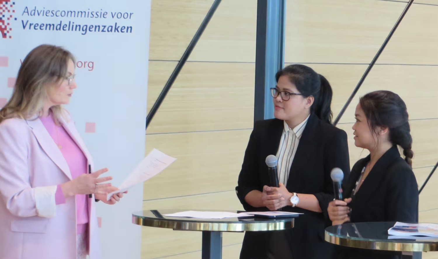 Publieksbijeenkomst van de Adviesraad Migratie in Amare, Den Haag